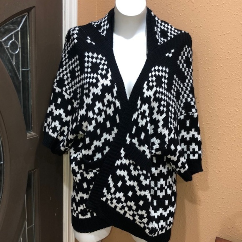Iris black open cardigan with pockets NWT